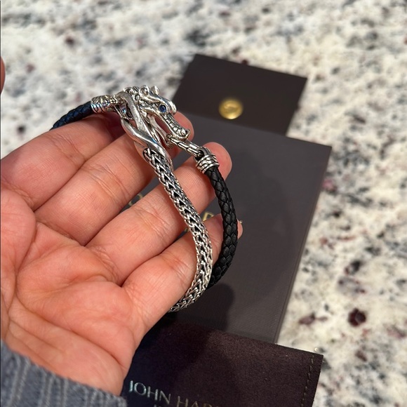 John Hardy Black and Silver Men's Bracelet - Picture 3 of 6